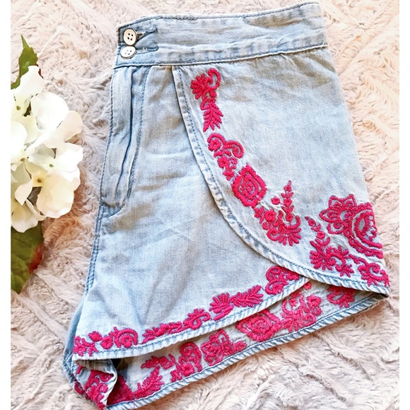 BDG High Waist Tulip Shorts - Picture 5 of 8